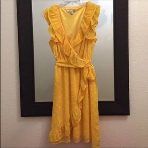 Forever 21 yellow polka dot summer dress S